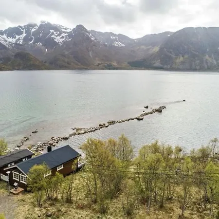 Hytte I Grunnforfjorden - Roen