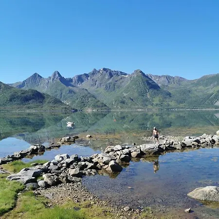 Hébergement de vacances Hytte I Grunnforfjorden - Roen *